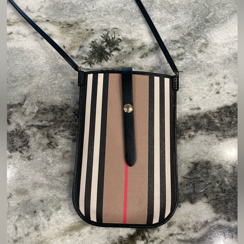 Burberry Icon Stripe E-canvas Anne Phone Case with Strap